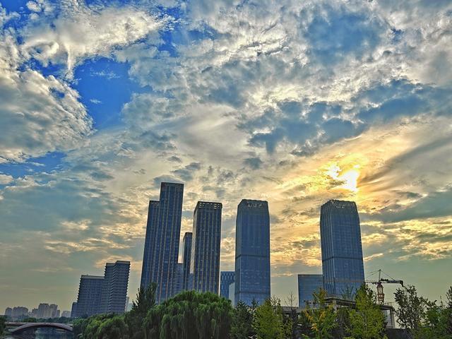 浪漫温馨！七夕限定版北京晚霞来了