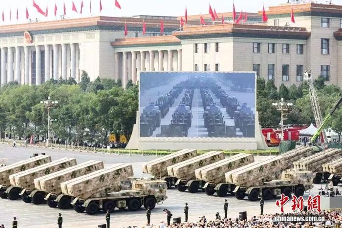 珍藏!九三阅兵高清大图来了