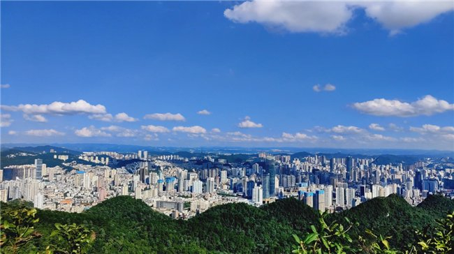 跟着房车游贵州——探访“爽爽贵阳”的烟火气息