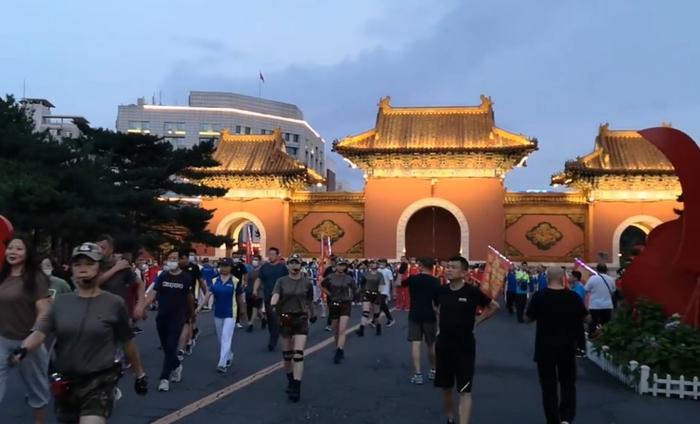“暴走团”里的老年江湖