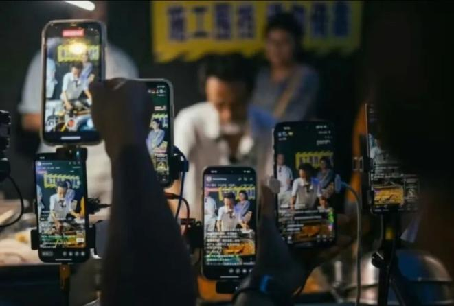 景德镇与“鸡排哥”,谁成就了谁?