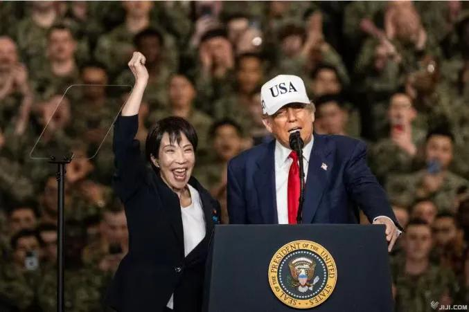 “日本之耻”:特朗普来一趟,高市早苗的人设都绷不住了
