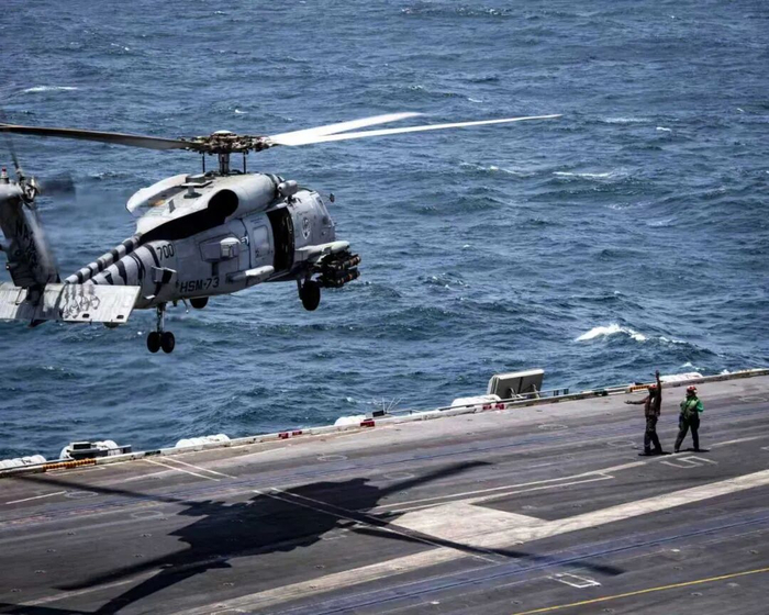 “美军航母摔飞机因电磁攻击”?中国军号发文