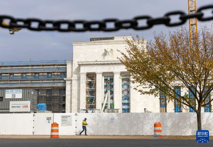 美联储“摸黑”决策，就业疲软与通胀阴影继续笼罩美国经济