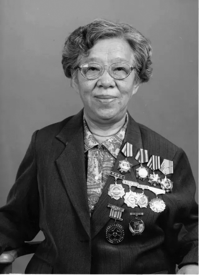 102岁“人民海军居里夫人式女杰”萨本茂逝世，来自海事界著名“萨氏家族”