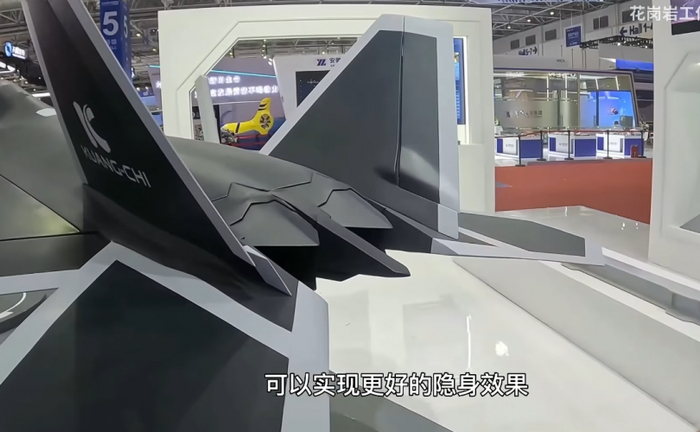 中国六代机新样机使用矢量喷口，引外媒关注