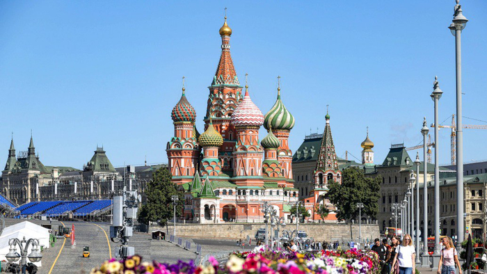 中国公民即日起可免签前往俄罗斯：相关搜索翻倍增长，有旅行社明年春节期间多款旅游产品售罄