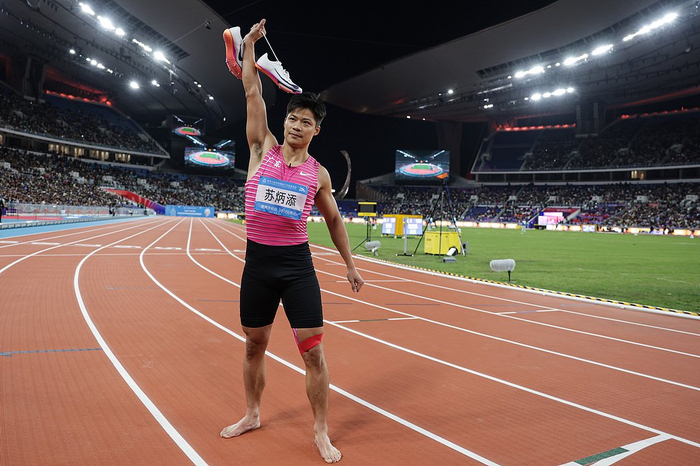 再见！10次“破十”的苏神，以及那个在逆境中坚守的苏炳添