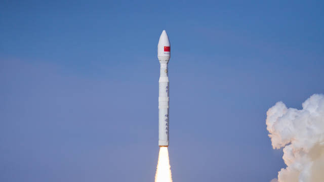 “一箭九星”成功发射！“广州造”火箭将3颗国际用户卫星送入轨道