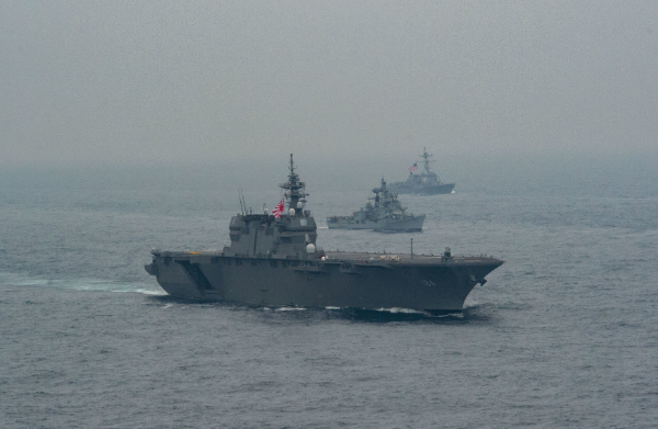 晨枫：“辽宁”号神出鬼没，急得“加贺”号乱转