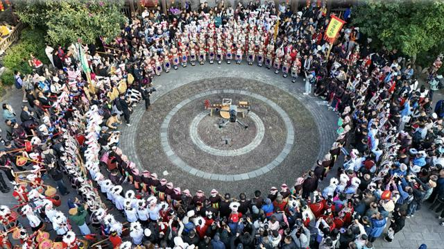 好评中国丨城乡双向奔赴 民生扎根结果