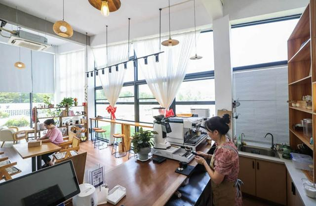 好评中国丨城乡双向奔赴 民生扎根结果