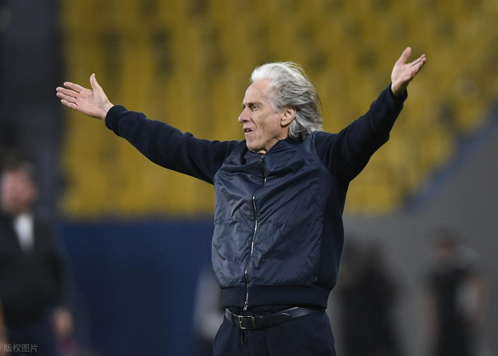 沙特联最新积分战报 首冠不容易！C罗9轮12球 利雅得胜利遭绝平