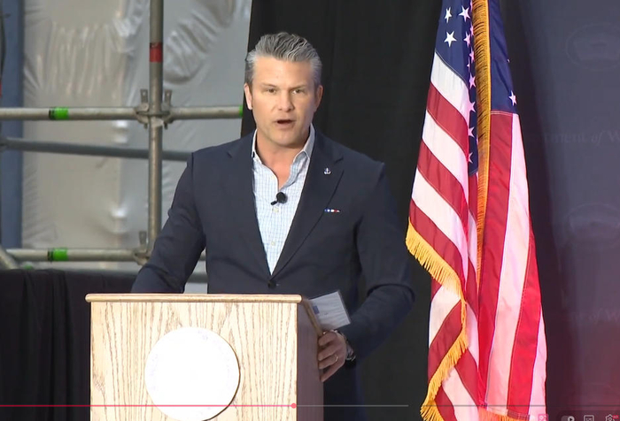 美防长：我们忙着当世界警察，看看中国在干啥