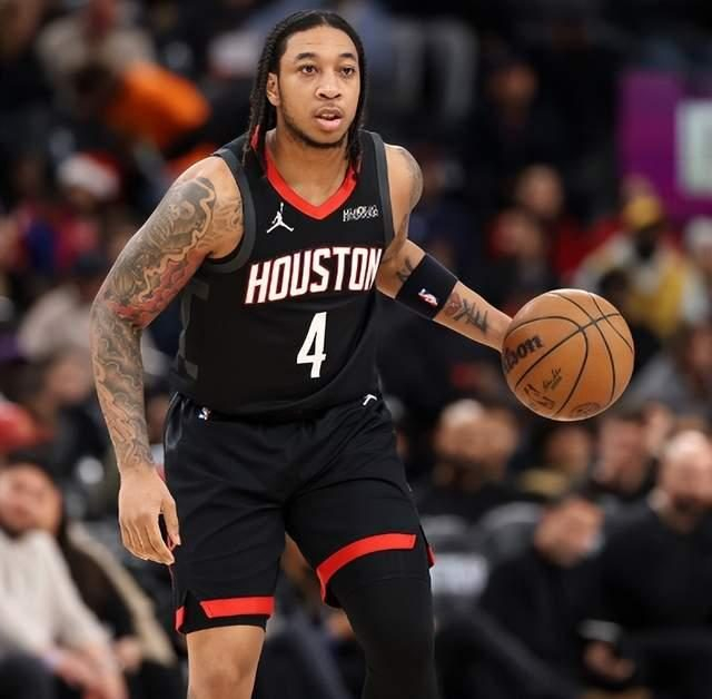 阿门和阿尔瓦拉多一笑泯恩仇，火箭有意引入控卫，小霍勒迪或走人