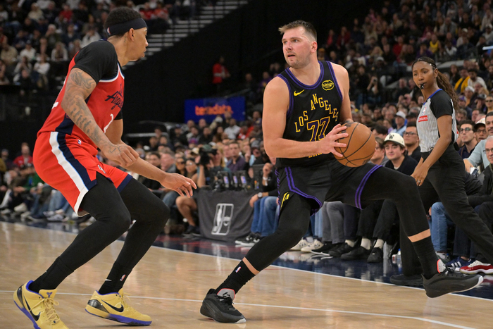 输快船遭双杀！还好詹姆斯给球队吃定心丸，但想争冠需补强中锋了