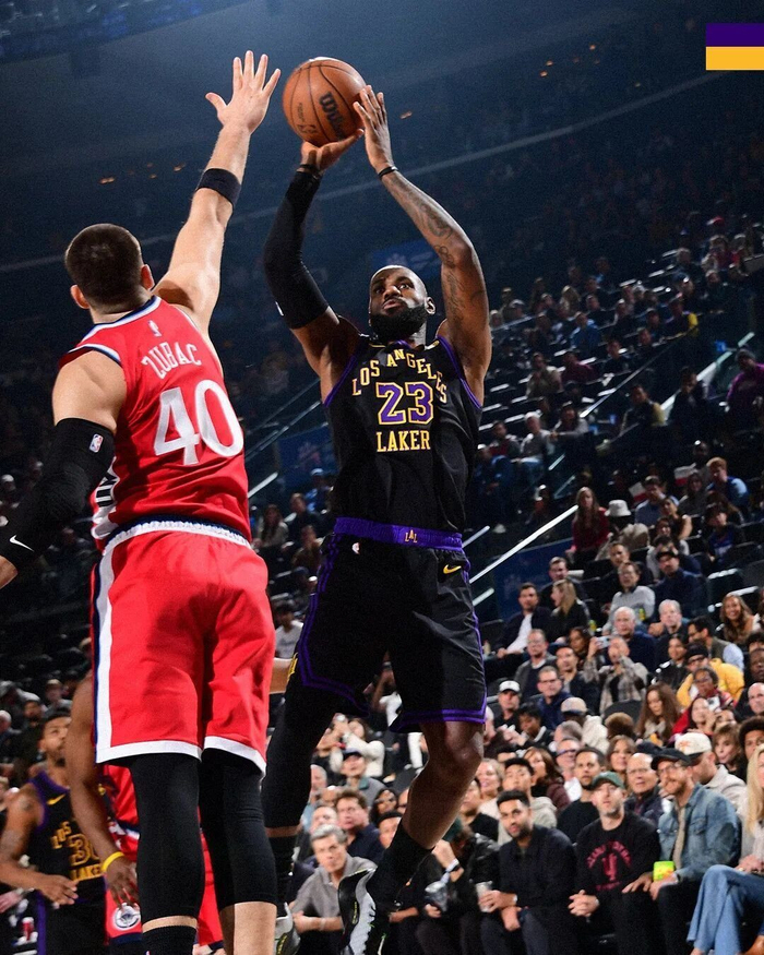 输快船遭双杀！还好詹姆斯给球队吃定心丸，但想争冠需补强中锋了