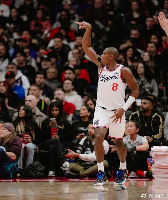 重返故地小卡缺阵！哈登31+10+加时独得8分，快船逆转猛龙5连胜