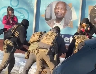 “一周内，特朗普缩了，再缩”