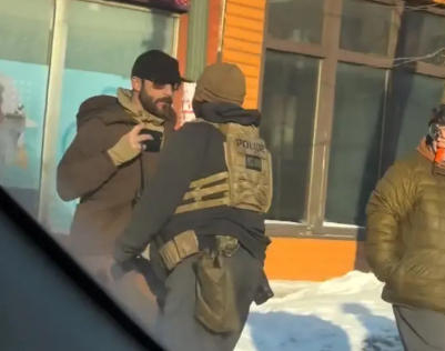 “一周内,特朗普缩了,再缩”