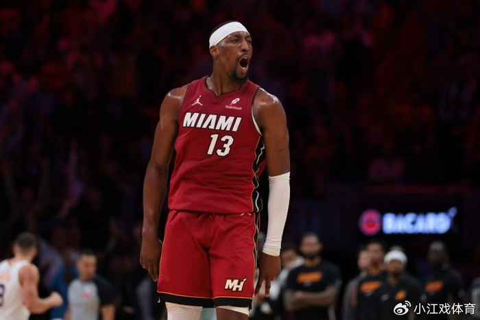 8场轰下140+！全队得分王才23分，联盟第一主帅将烂牌打出花了