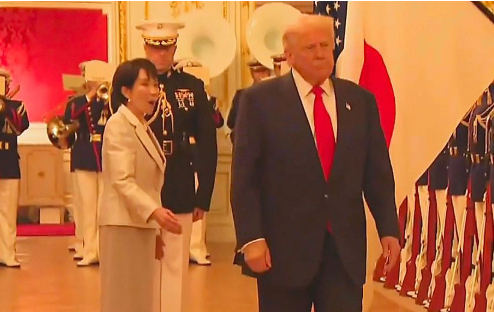 英国首相访日后，这个细节让一些人破防了！