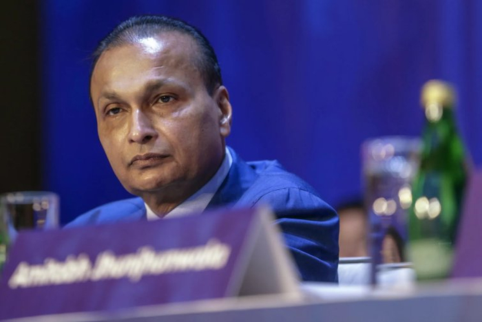 印度首富弟弟被指同爱泼斯坦私密交往多年，对方献上“瑞典金发女郎”