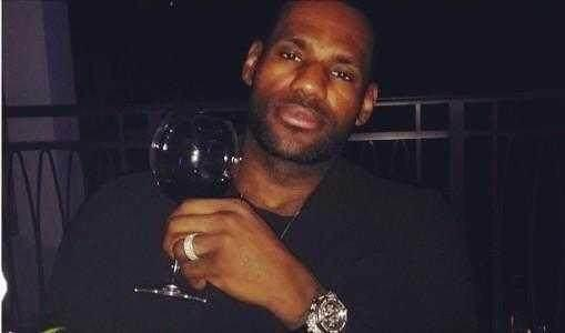 NBA球星喝醉后都什么样？乔丹判若两人，最后一位“人设”崩塌