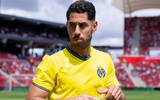 比利亚雷亚尔4-1血洗西班牙人！黄潜七连杀创纪录，西班牙人崩盘引众怒