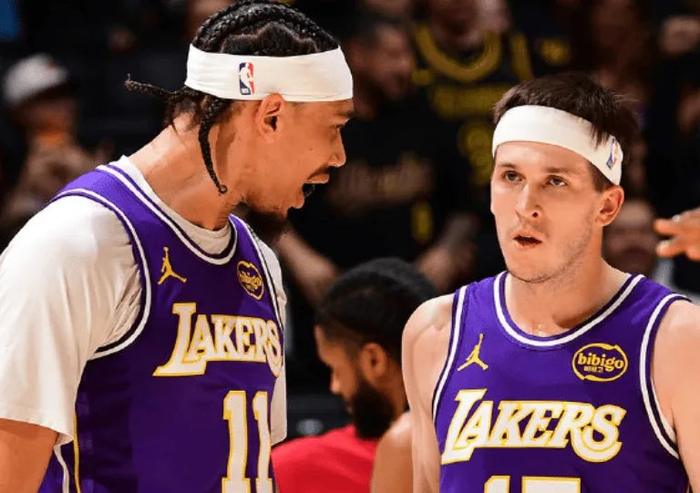 里弗斯谈下半场低迷原因：犯规没吹影响心情！还是太依靠罚球了！