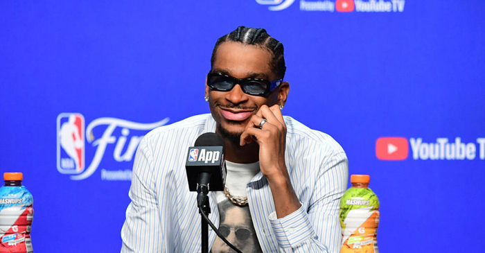 亚历山大你太狠了！NBA尘封了63年的纪录，就这样被你打破了