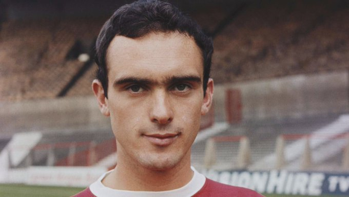 曼联撤回前球员协会4万英镑捐款，78岁欧冠功臣陷护理困境