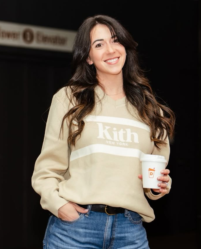 太有爱了！布伦森妻子带孩子观战尼克斯 大胜马刺后三人同框离场