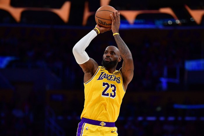 湖人新援稳定爆发，你果然值得信赖，东契奇老詹都需要你