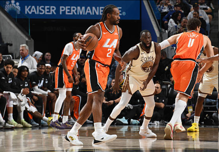 勇三崩快船轰72-45逆转！与对手仅差1.5胜场 勇士将打雷霆和火箭