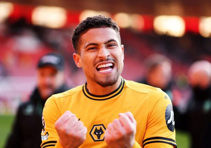 曼联夏窗2亿欧寻卡塞米罗替代者，锁定吉马良斯等三人