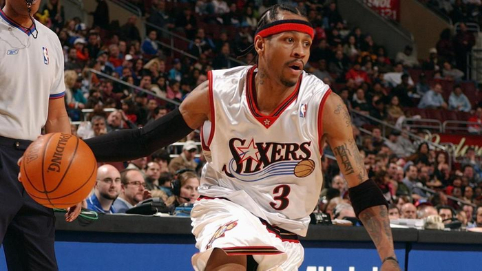 皮尔斯：科比从来就不是NBA门面，只有两人够资格