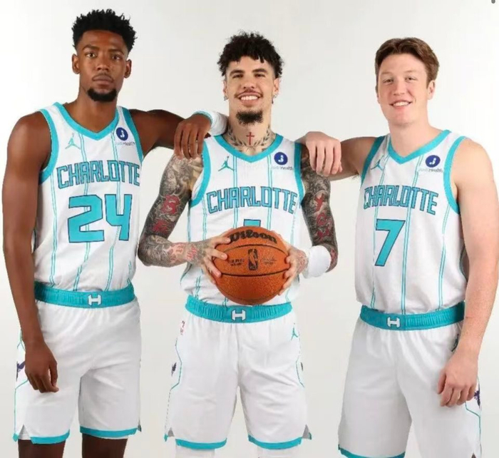 27战18胜！常年烂队崛起，三少平均22岁，自26年以来进攻联盟第一