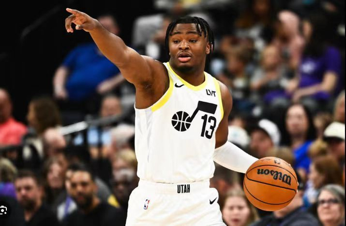 4连败向下俯冲！坐拥两个全明星内线、超级三塔，还要摆烂冲状元