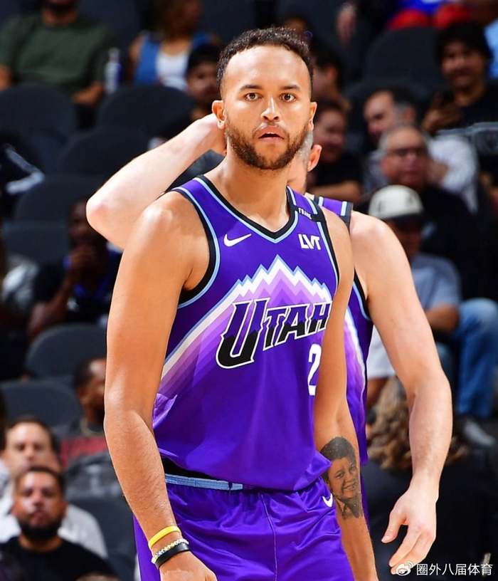 赛季过半已换4队！李凯尔与灰熊队达成买断，NBA之路同样曲折