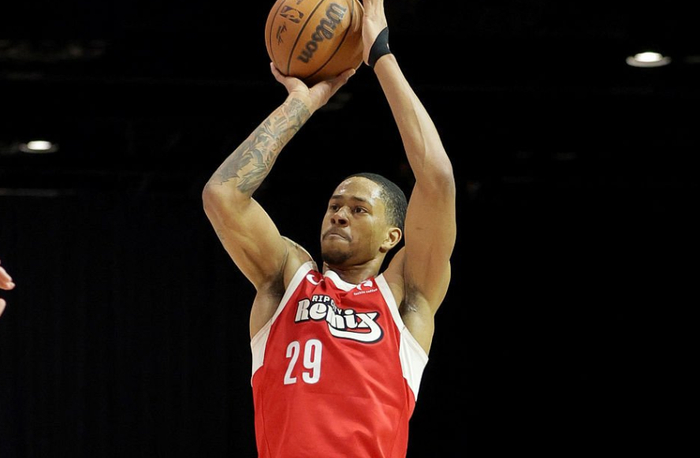 杨瀚森混音队友来了！开拓者官宣双向合同签下肯特：15+3阵容满员