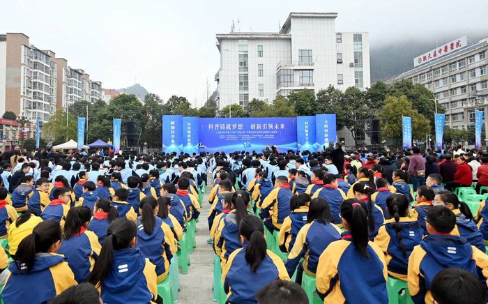 四川广元朝天：科技“闹”春 惠民又暖心