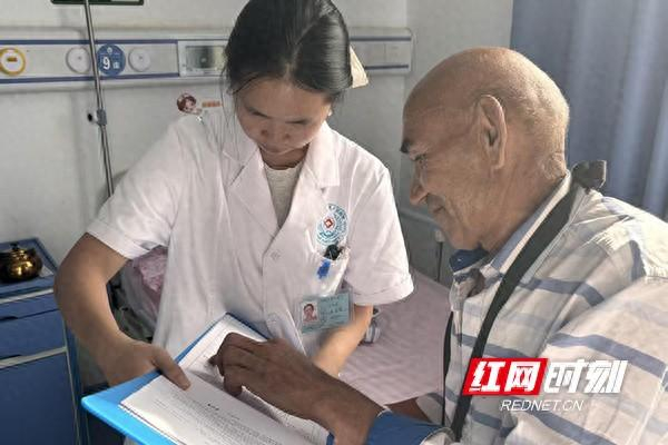 湖南中医药高专：从湘江之畔到昆仑山下，一位“00后”女生的“青春处方”