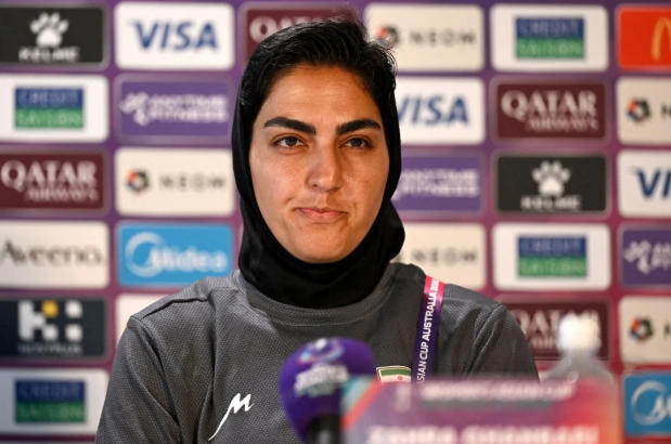 “爱国之举”，5名伊朗女足成员放弃澳方庇护回国