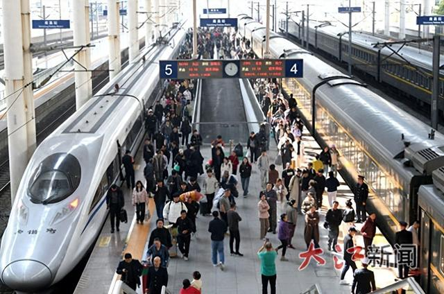 江西铁路客流创历史新高