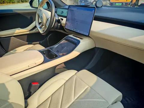 蔚来_20万内适合女性的新能源车_蔚来ET5评测