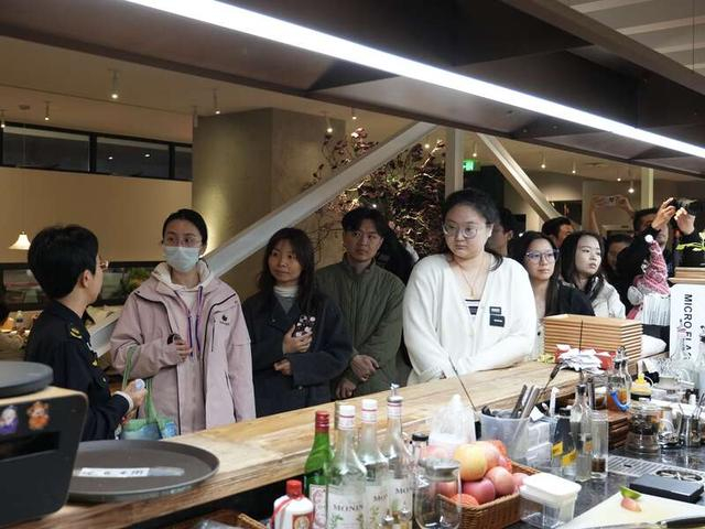 “手把手教你开青春小店”课程现场。团浦东新区委员会供图