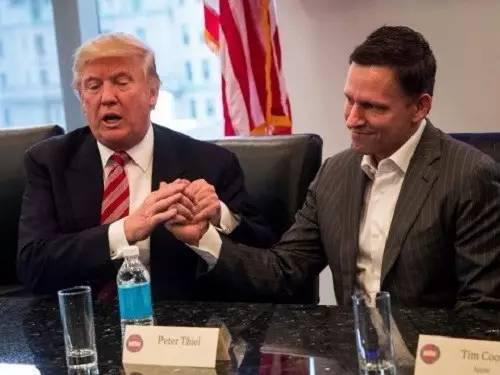 右边为Peter Thiel