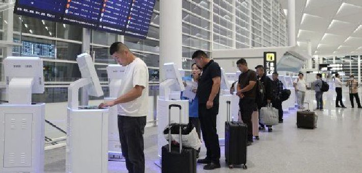 三亚机场T3航站楼启动试运行