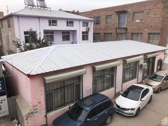 ↑王岭曾经长期包房的宾馆,多起强奸案在此发生。图据澎湃新闻